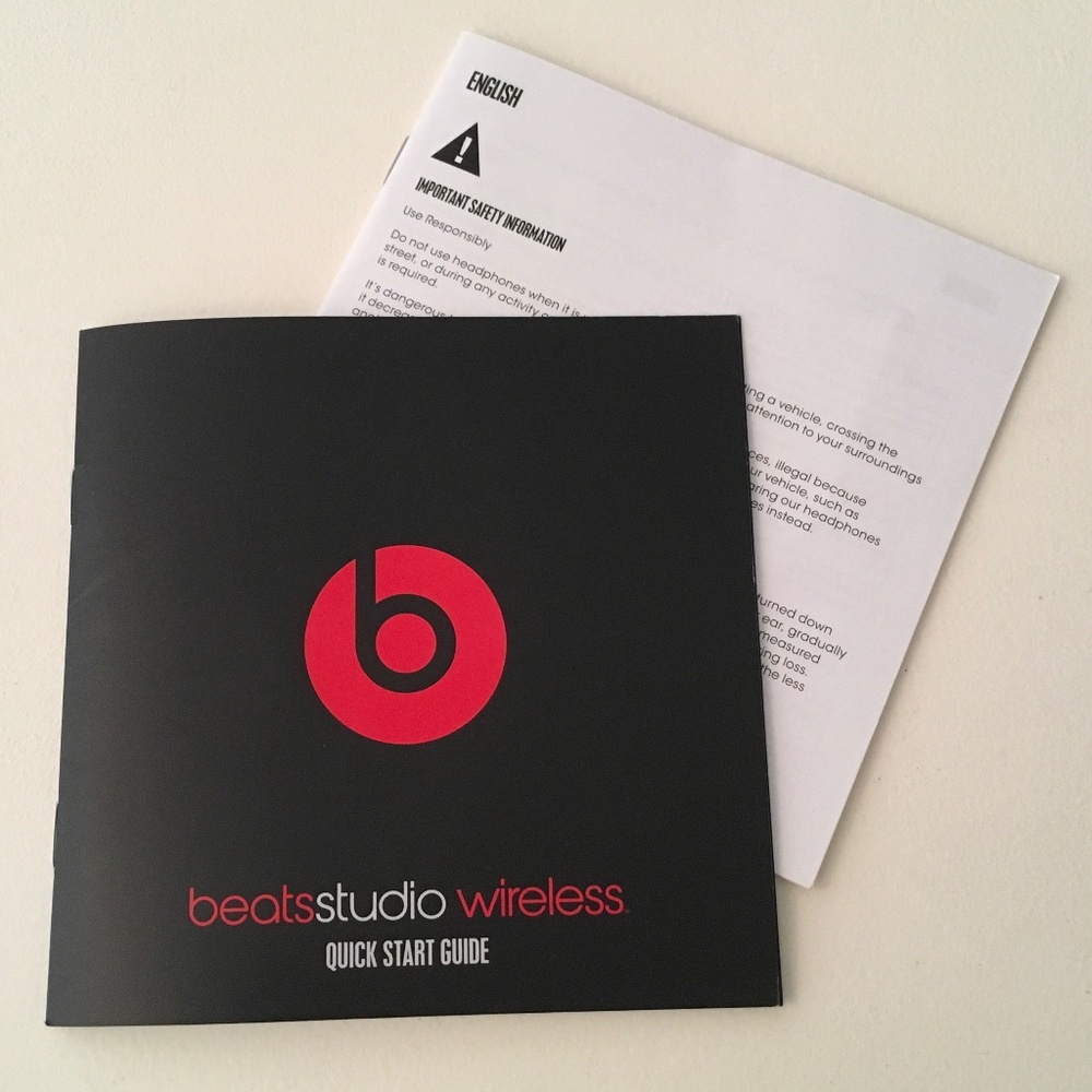 BEATS by DRE Wireless Studio2 Headphones Model B0501 Black - Picture 9 of 9
